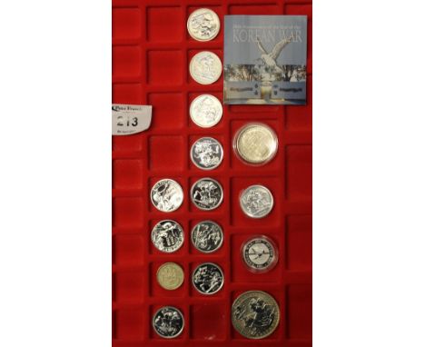 Tray of assorted coins to include silver proof, 50th anniversary of the end of the Korean war $1, 1946 USA half dollar, 1 oz 