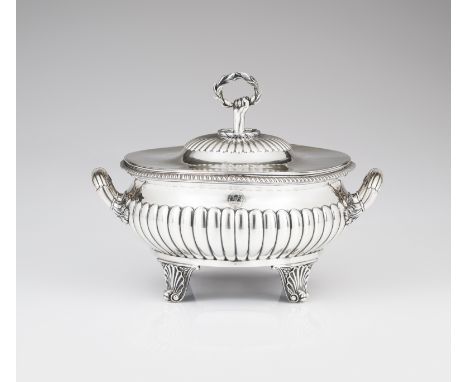A covered tureenSilver, fineness .925Partially gadrooned and polished decorationEngraved with the Ross Family coat of arms on
