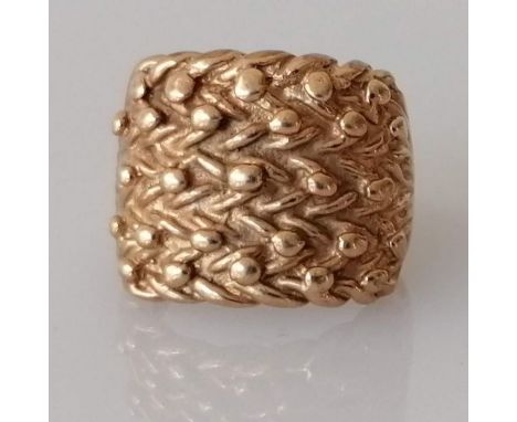 A 9ct gold keeper ring, size R, head 16 x 32mm, 12.5g