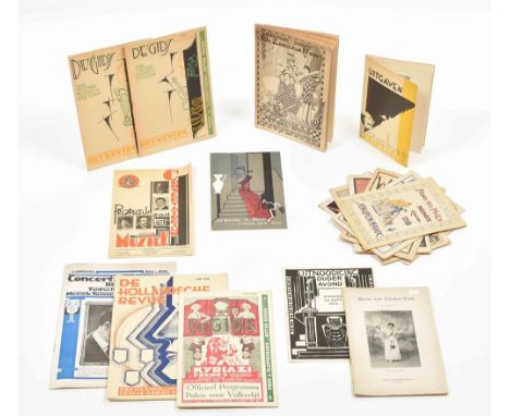 Early to mid 20th cent. Incl. a.o. Henri ter Hall's Revue (early 20th cent., 13x), De Hollandsche Revue (1935, 1x), var. prog
