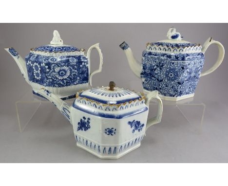 A group of early nineteenth century blue and white transfer-printed teapots and covers c.1800-20. To include: a Spode Glouces