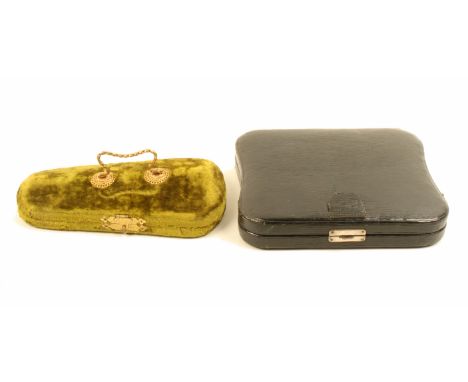 Two late 19th Century small format sewing companions comprising a green plush example with gilt handle in the form of a violi