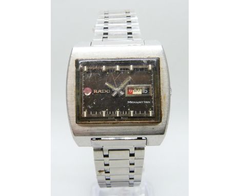 A Rado 1970s Manhattan 25 jewel day/date automatic wristwatch with black TV dial, original bracelet, 37mm