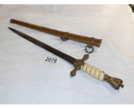 A Nazi Germany Kreigsmarine naval officer's dagger with scabbard, a/f.