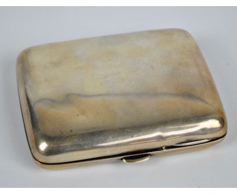WILLIAM M HAYES; an Edward VII hallmarked silver curved rectangular cigarette case, Birmingham 1901, 9 x 7cm, approx 2.6ozt.
