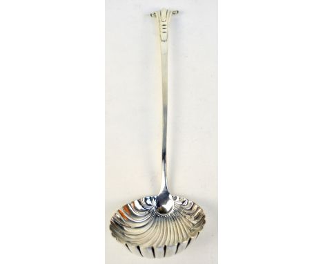 JEFFREY GRIFFITH (possibly); a George III hallmarked silver Onslow pattern soup ladle with scallop mould bowl, London, date l