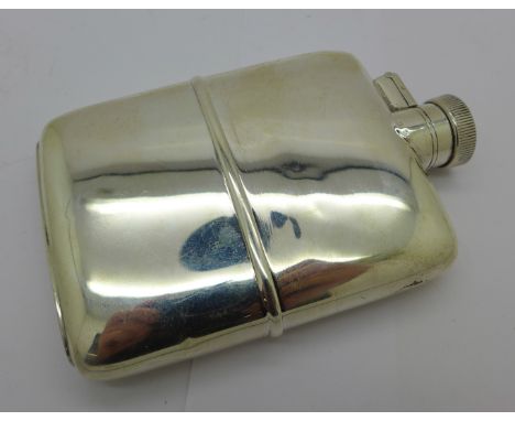 A silver hip flask, 191g