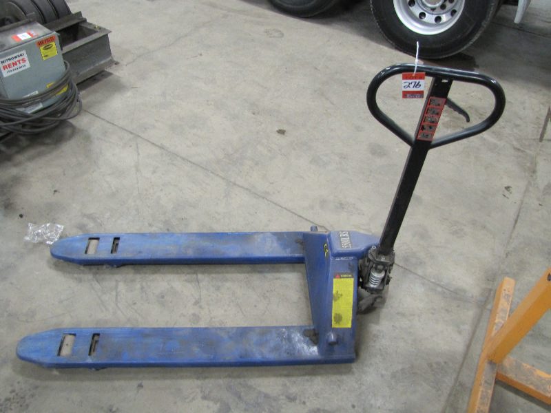Equiprite 5,500 LBS. Manual Pallet Jack