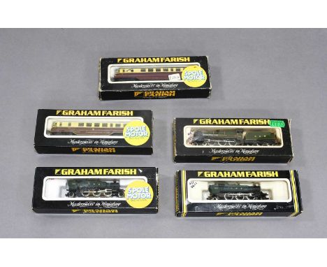Graham Farish N Gauge GWR Locomotives 8174 Railcar and another in incorrect box; 2x1604 Prairie tank (both E boxes G) and Cou