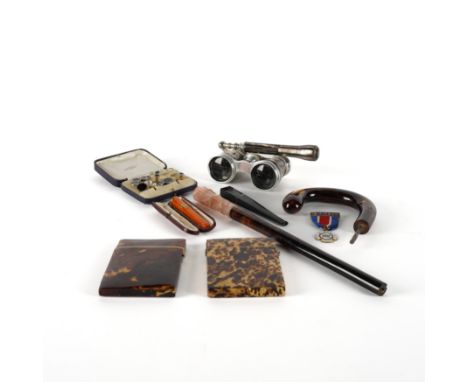 A ROSE QUARTZ AND FACET CUT ROCK CRYSTAL WALKING CANE HANDLE TOGETHER WITH VARIOUS OTHER ITEMS (QTY)The cane with simulated t