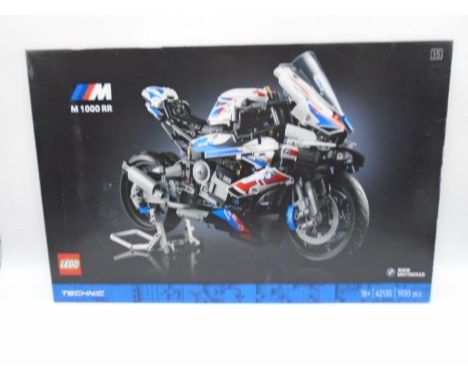 BMW S1000RR/M1000RR Slip-on GUNSHOT Dark Matter 60