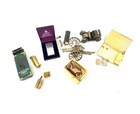 Selection of vintage and later collectable lighters 