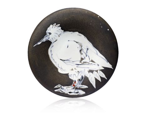  PABLO PICASSO 1881-1973 Oiseau n. 76 Piatto tondo in terracotta parzialmente smaltata, ideato nel 1963 e realizzato in 200 e