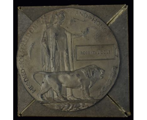First World War memorial plaque, commemorating Robert Liddle, with original envelope and card.