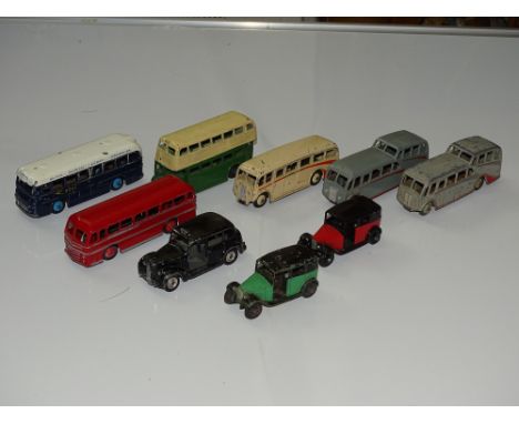 DINKY: A group of playworn DINKY diecast buses and taxis - some repainting apparent to one - F/G - unboxed (9)