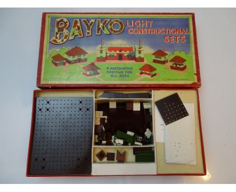 VINTAGE TOYS: A rare pre-war BAYKO building set 'Number 1'  - contents unchecked - G in F box