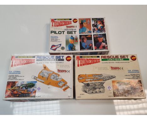 VINTAGE TOYS: A group of vintage plastic model kits by IMAI comprising: THUNDERBIRDS 4, THE MOLE and PILOT SET - all appear c