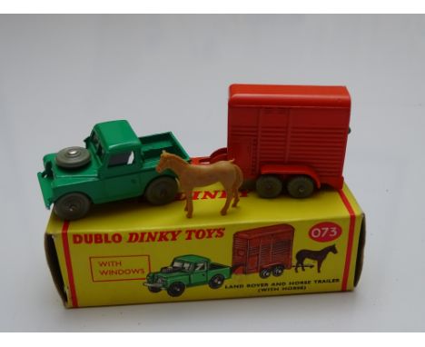 DINKY: A DUBLO DINKY 073 Landrover and horse trailer with horse (orange trailer) - VG in VG box