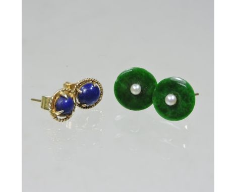 A near pair of 14 carat gold lapis lazuli stud earrings, together with a pair of 9 carat gold jade and pearl earrings