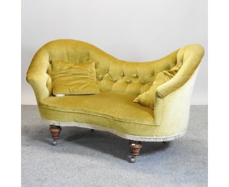 A Victorian gold upholstered sofa, 157cm