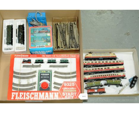Marklin, Ro-Co &amp; Fleischmann HO Loco, rolling stock &amp; set. To include Marklin No.1219, 8353 Co-Co DB cream and maroon