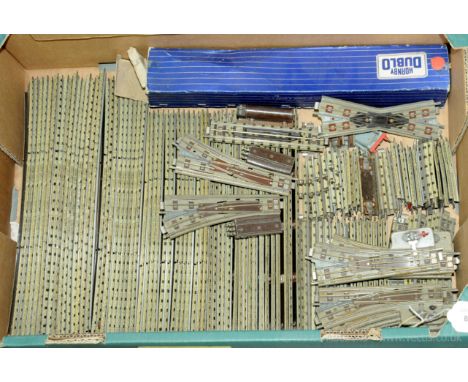 Hornby Dublo large qty of Track &amp; Pointwork. To include inner &amp; outer curves; full, half, quarter straights; electric