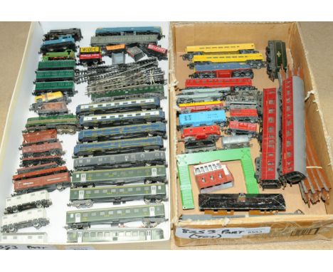 Lima N gauge, Locos, rolling stock, Lone Star &amp; Triang TT mixed group. To include Lima N gauge BR Blue class 47 Diesel lo