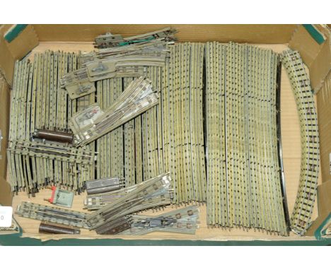 Hornby Dublo large qty of Track &amp; Pointwork. To include inner &amp; outer curves; full, half, quarter straights; electric