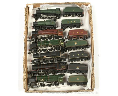Bachmann OO Gauge group of Steam Outline Locomotives consisting of a 4-6-0 Loco and Tender BR lined green Scot Class "The Pri
