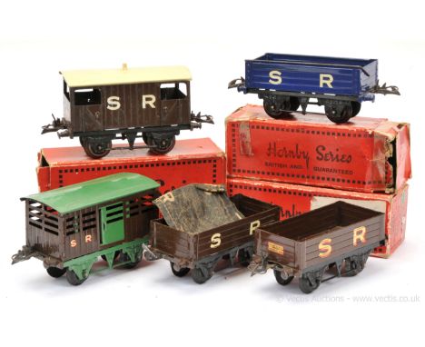 Hornby O Gauge group of SR Goods Wagons consisting of Open B Wagon, No.1 Open Wagon with tarpaulin, No.1 Cattle Truck.  Good 