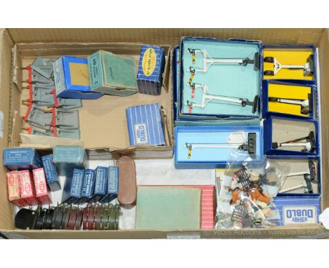 Hornby Dublo mixed group of trackside accessories. To include Colour Light Junction Signals; 2x D3 Double Arm Junction Signal