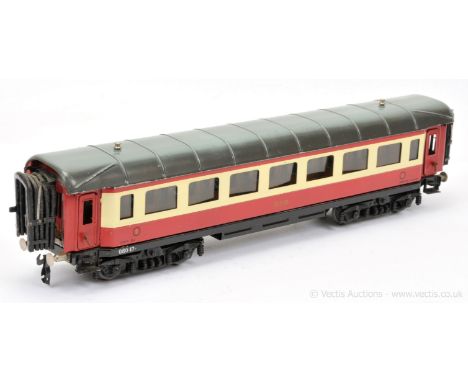 Elettren O Gauge Continental Outline DSB red and cream Passenger Coach. Fitted for electric lighting, overall Excellent to Ex