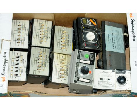 Hornby - Hammant &amp; Morgan power controllers &amp; switch consoles. Hornby 900 &amp; 910 power controllers; Hammant &amp; 