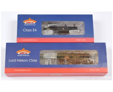 Bachmann OO Gauge pair of Steam Outline Locomotives consisting of Ref 31-409 4-6-0 Loco and Tender BR lined green Lord Nelson