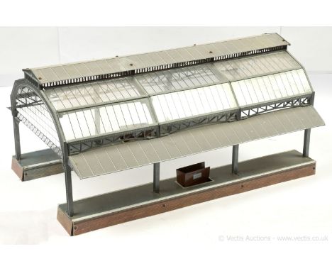 ACE O Gauge Modern Issue AC/1 canopy station, has been built, 2 separate platforms with detailed ends, glass roof and awnings
