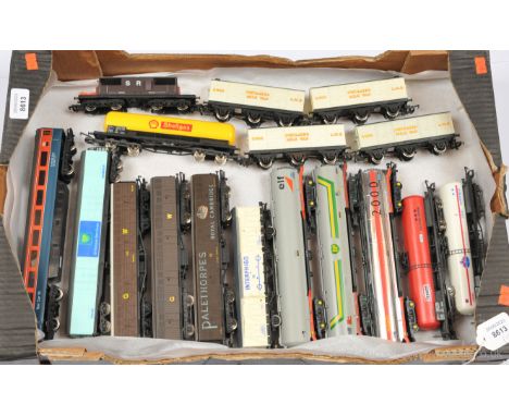 Triang, Hornby, lima, Bachmann group of rolling stock. To include Triang Hornby fridge van "INTERFRIGO", Hornby orange / blue