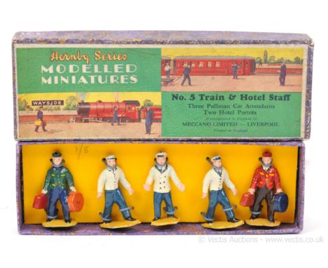 Hornby O Gauge a Modelled Miniatures No.5 Train and Hotel Staff.  Contents are Excellent Plus to Near Mint restrung to a back