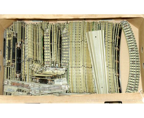 Hornby Dublo 3 Rail unboxed track large qty. To include numerous straights, curves; manual &amp; operated points, railer ramp
