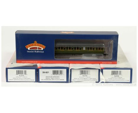Bachmann OO Gauge a group of Passenger Coaches consisting of SE&amp;CR (South East &amp; Chatham Railway) consisting of Ref 3
