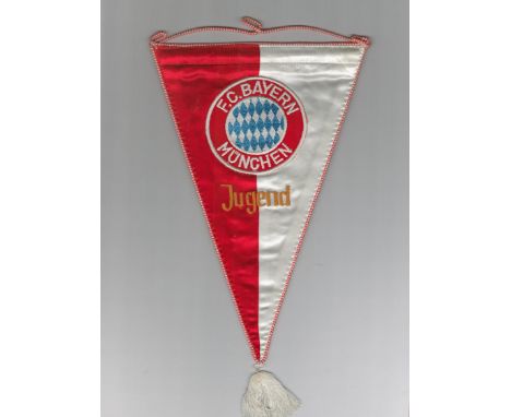 Football F.C. Bayern München Football pennant, (Jugend meaning youth) commonly known as Bayern Munich (German: Bayern München