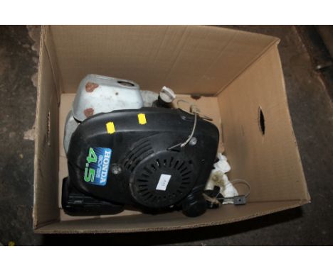 A HONDA GCV135 4.5 LAWN MOWER ENGINE