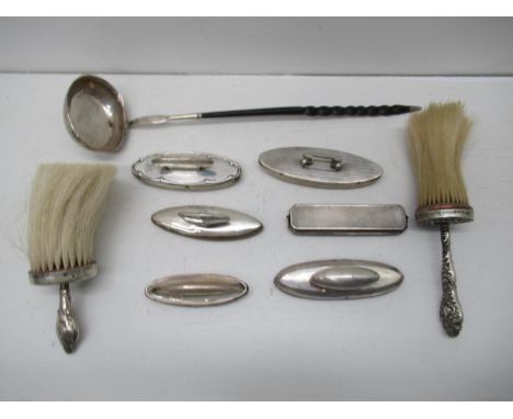 Silver items including a horn handled ladle, 2 brushes and 6 nail buffers 