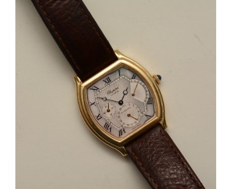 An 18ct gold Chopard wristwatch, the sapphire crystal face over mother of pearl dial with Roman numerals, date analogue, smal