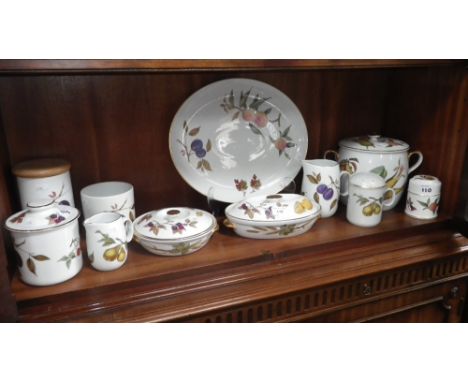 A quantity of Royal Worcester 'Evesham' serving dishes, jugs etc