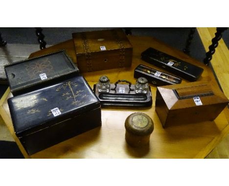 A quantity of Victorian and later boxes, to include rosewood and walnut marquetry inlaid box, Japanese lacquered boxes, 19th 