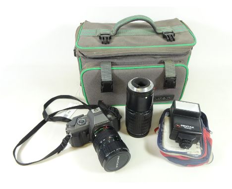 Pentax P30t 35mm film camera with two Pentax-A Zoom lenses 70-200mm and 28-mm and AF260SA flash in carry case   Condition Rep