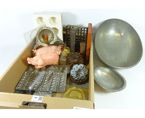 Collection of chocolate moulds, fabric moulds and coffee grinder in one box   Condition Report   Click here for further image