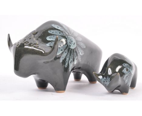 Elizabeth Skipworth - Lotus Studio Pottery - Two original 1960's retro vintage studio art pottery ceramic figurines to includ