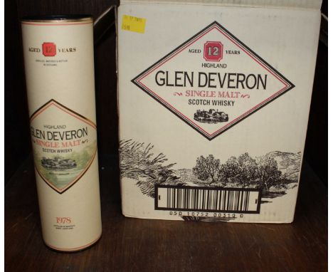 Six bottles of 1978 Glen Deveron 12 year old Single Malt Scotch Whisky, all in their original tubes in a half case box. (6)