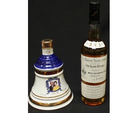 A bottle of The Bailie Nicol Jarvie Blended Very Old Reserve Scotch Whisky, in wooden box, (condition good), together with a 